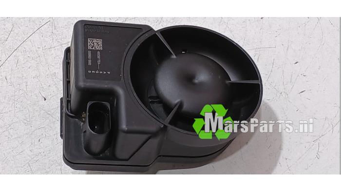Begagnade Larmsensor Tesla Model S 85D Pris € 30,00 Marginaltabell erbjuds av Autodemontagebedrijf De Mars