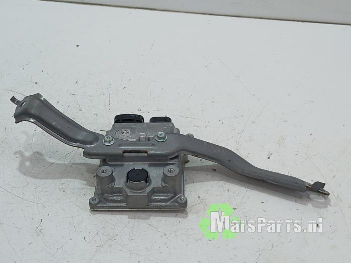Usagé Module pompe carburant Toyota RAV4 (A5) 2.5 Hybrid 16V AWD Prix € 50,00 Règlement à la marge proposé par Autodemontagebedrijf De Mars