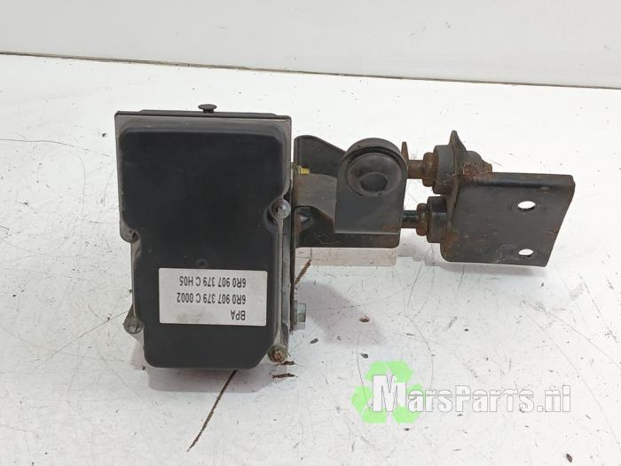 Begagnade ABS-pump Skoda Fabia II (5J) 1.4i 16V Pris € 100,00 Marginaltabell erbjuds av Autodemontagebedrijf De Mars