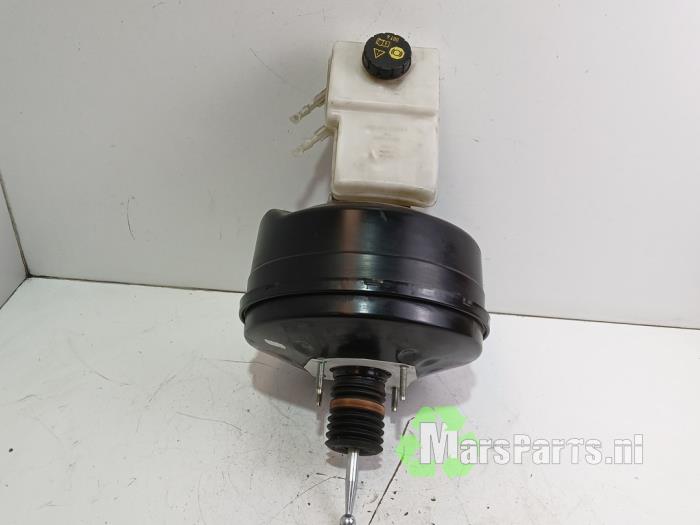 Usagé Servo frein Volkswagen Crafter (SY) 2.0 TDI FWD Prix € 200,00 Règlement à la marge proposé par Autodemontagebedrijf De Mars