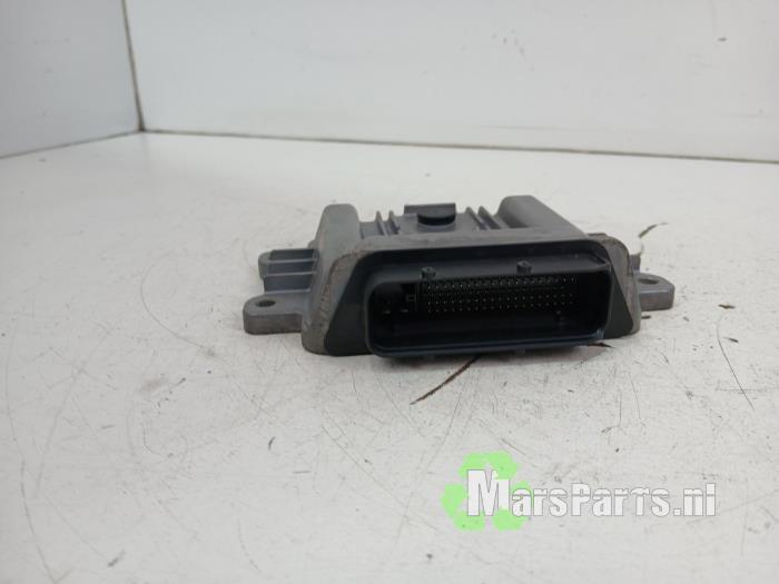 Used Automatic gearbox computer Volkswagen Crafter (SY) 2.0 TDI FWD Price € 175,00 Margin scheme offered by Autodemontagebedrijf De Mars