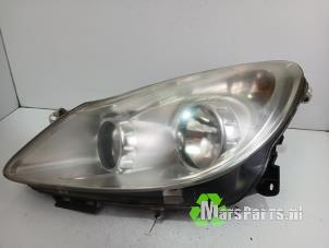 Gebrauchte Scheinwerfer links Opel Corsa D 1.4 16V Twinport Preis € 50,00 Margenregelung angeboten von Autodemontagebedrijf De Mars