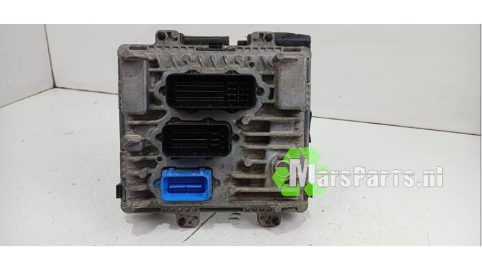 Used Engine management computer Opel Corsa E 1.3 CDTi 16V ecoFLEX Price € 100,00 Margin scheme offered by Autodemontagebedrijf De Mars