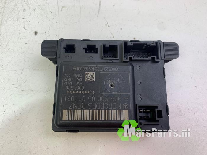Usados Interruptor de ventanilla eléctrica Mercedes Sprinter 3,5t (906.63) 313 CDI 16V Precio € 35,00 Norma de margen ofrecido por Autodemontagebedrijf De Mars