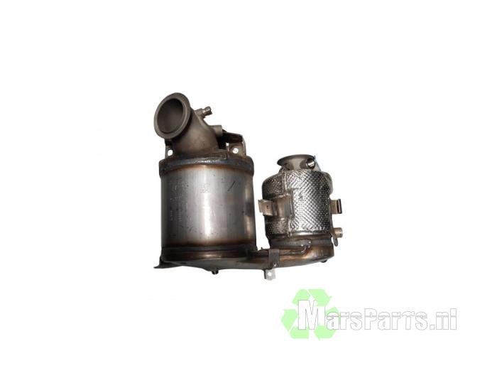 Overhauled Particulate filter Volkswagen Caddy Alltrack 2.0 TDI 102 Price on request offered by Autodemontagebedrijf De Mars