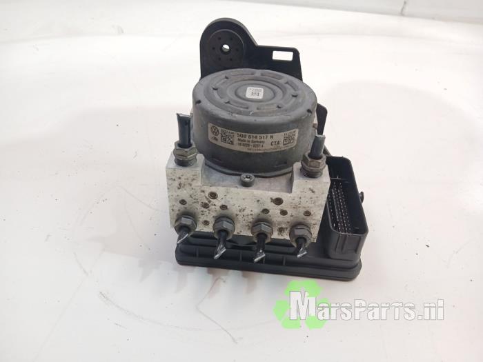 Gebrauchte ABS Pumpe Volkswagen Golf VII (AUA) 2.0 TDI 16V Preis € 120,00 Margenregelung angeboten von Autodemontagebedrijf De Mars