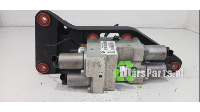 Gebrauchte Ventilblock hydraulisch BMW X5 (E70) xDrive 40d 3.0 24V Preis € 475,00 Margenregelung angeboten von Autodemontagebedrijf De Mars