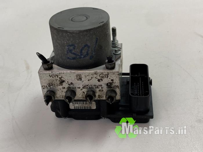 Begagnade ABS-pump Fiat Doblo Cargo (263) 1.3 D Multijet Pris € 150,00 Marginaltabell erbjuds av Autodemontagebedrijf De Mars