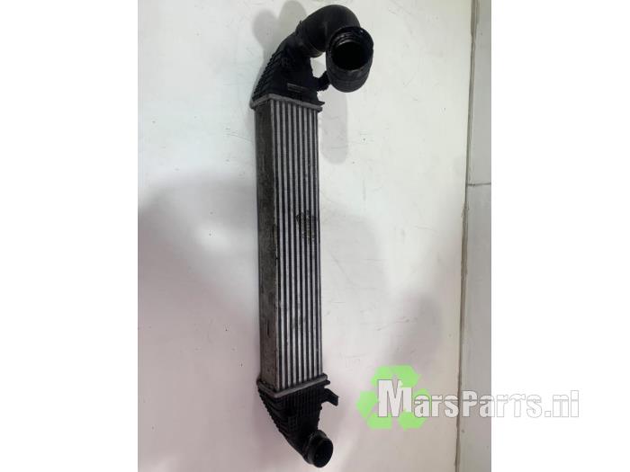 Usados Intercooler Mercedes E Estate (S212) E-200 CDI 16V BlueEfficiency,BlueTEC Precio € 45,00 Norma de margen ofrecido por Autodemontagebedrijf De Mars