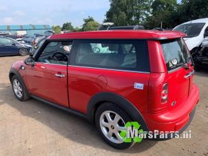 Gebrauchte Bremszange links hinten Mini Clubman (R55) 1.6 16V Cooper Preis € 50,00 Margenregelung angeboten von Autodemontagebedrijf De Mars