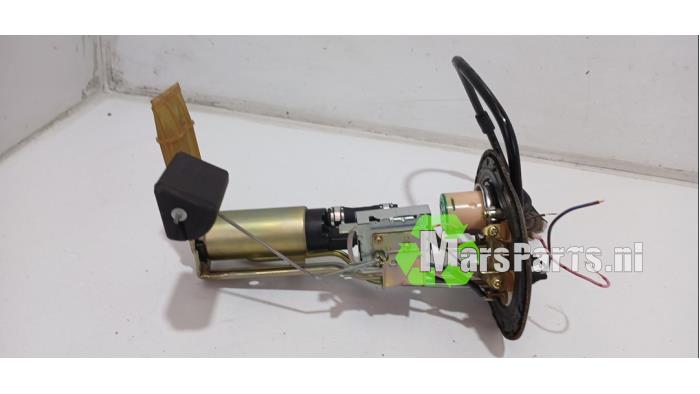 Usagé Pompe carburant électrique Toyota Starlet (EP9) 1.3,XLi,GLi 16V Prix € 40,00 Règlement à la marge proposé par Autodemontagebedrijf De Mars