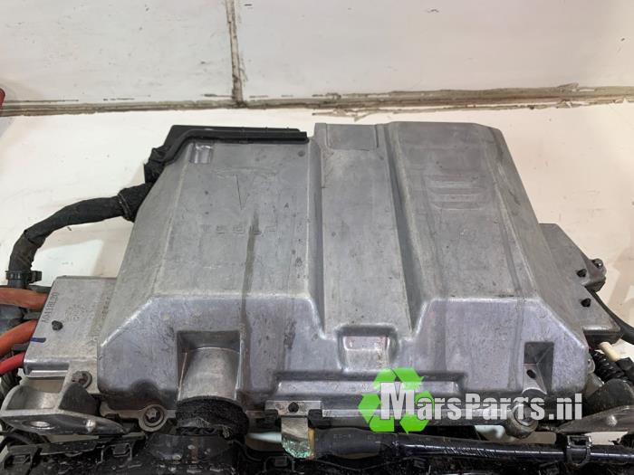 Używane Komputer pokladowy Tesla Model 3 Long Range AWD 75 kWh Cena € 180,00 Procedura marży oferowane przez Autodemontagebedrijf De Mars