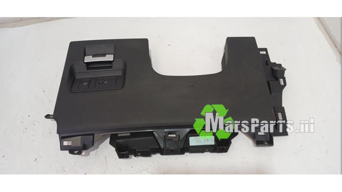 Gebrauchte Handbremse Schalter Landrover Range Rover Evoque II (LZC/LZS/LZH) 2.0 D150 MHEV 16V AWD Preis € 75,00 Margenregelung angeboten von Autodemontagebedrijf De Mars