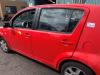 Bakdörr, 4-dörrars, vänster från en Daihatsu Sirion 2 (M3) 1.0 12V DVVT 2007