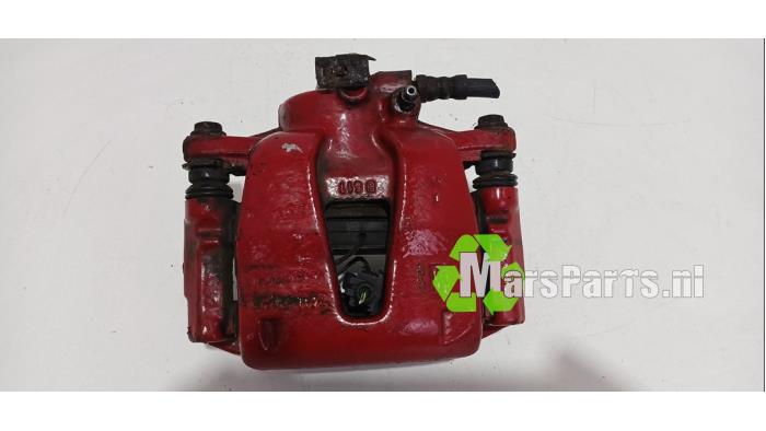 Usagé Etrier de frein avant gauche Alfa Romeo MiTo (955) 1.4 Multi Air 16V Prix € 35,00 Règlement à la marge proposé par Autodemontagebedrijf De Mars