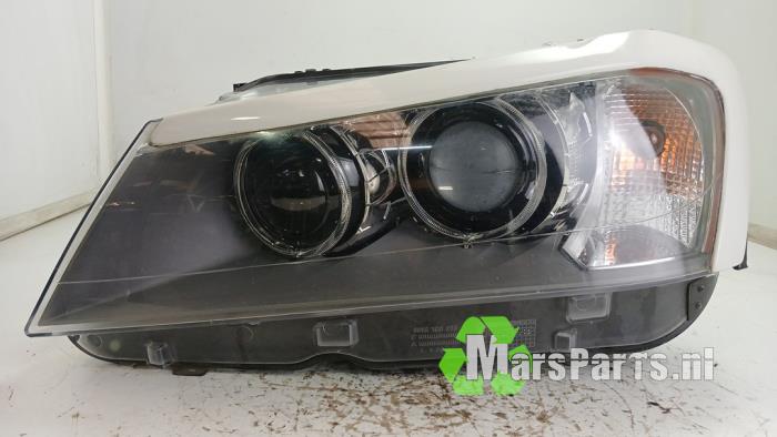 Używane Reflektor lewy BMW X3 (F25) xDrive35i 3.0 24V Cena € 700,00 Procedura marży oferowane przez Autodemontagebedrijf De Mars