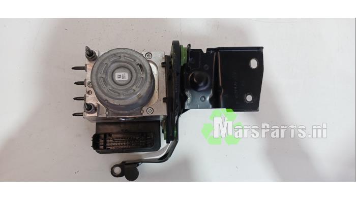 Usagé Bloc ABS Skoda Octavia (NXAA) iV 1.4 TSI RS 16V Prix € 225,00 Règlement à la marge proposé par Autodemontagebedrijf De Mars