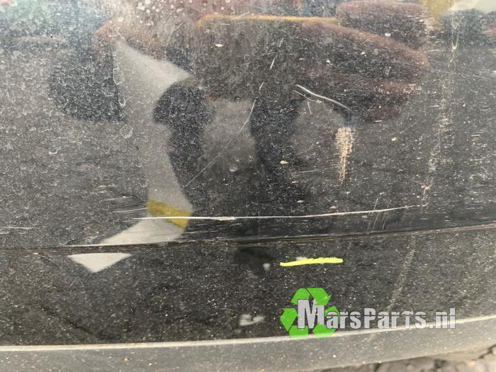 Rear bumper from a Volkswagen Polo IV (9N1/2/3) 1.4 16V 2005