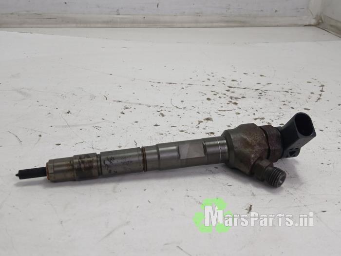 Usagé Injecteurs Volkswagen Golf VII (AUA) 2.0 TDI 16V Prix € 60,00 Règlement à la marge proposé par Autodemontagebedrijf De Mars
