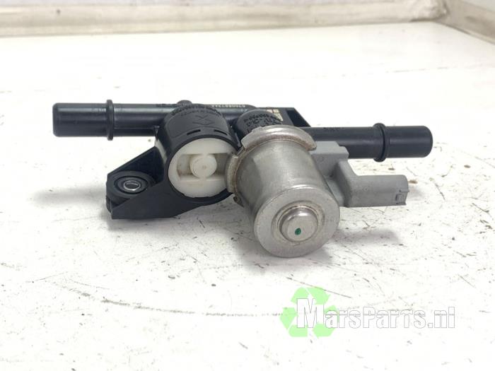 Begagnade Extra vattenpump Jeep Compass II (MP) 1.3 4XE 240 16V 4x4 Pris € 125,00 Marginaltabell erbjuds av Autodemontagebedrijf De Mars