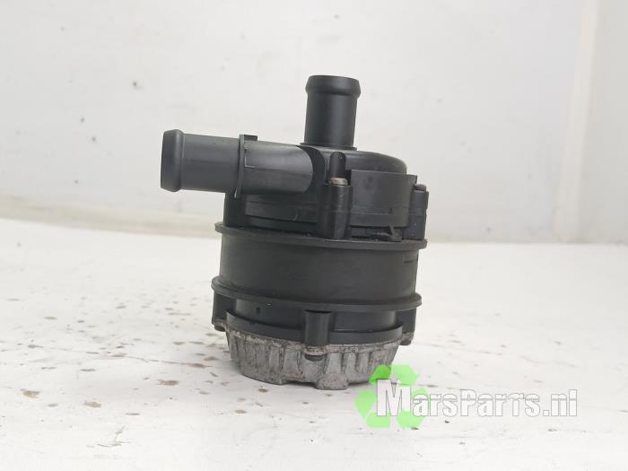 Begagnade Extra vattenpump MG ZS EV 45 kWh Pris € 50,00 Marginaltabell erbjuds av Autodemontagebedrijf De Mars