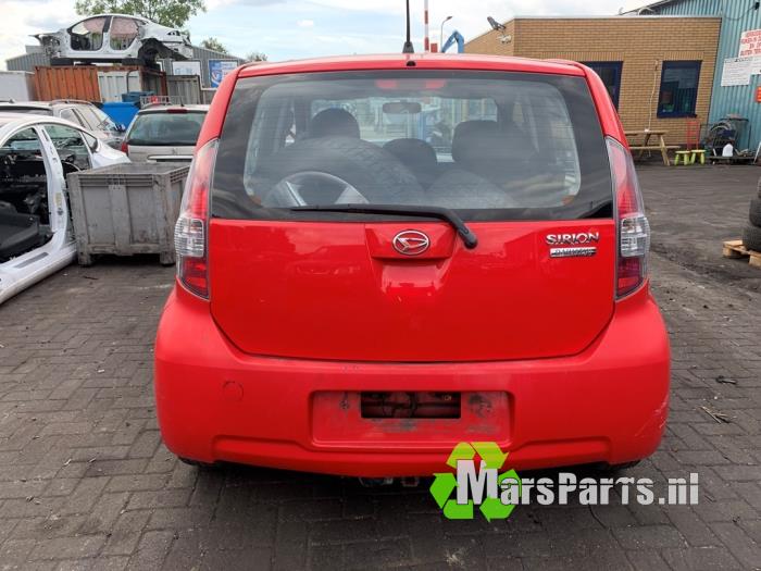Bakre säkerhetsbälte, höger från en Daihatsu Sirion 2 (M3) 1.0 12V DVVT 2007