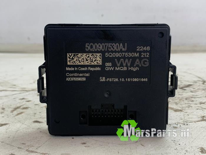 Używane Modul gateway Skoda Superb Combi (3V5) 2.0 TDI Cena € 40,00 Procedura marży oferowane przez Autodemontagebedrijf De Mars