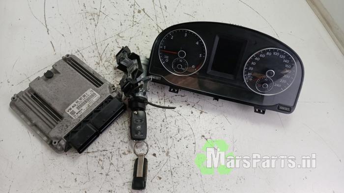 Used Ignition lock + computer Volkswagen Caddy IV 2.0 TDI 75 Price € 300,00 Margin scheme offered by Autodemontagebedrijf De Mars