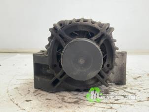 Dynamo van een Opel Combo 1.3 CDTI 16V ecoFlex 2013