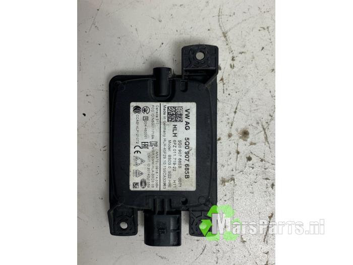 Begagnade Dödvinkelsensor Skoda Superb Combi (3V5) 2.0 TDI Pris € 75,00 Marginaltabell erbjuds av Autodemontagebedrijf De Mars