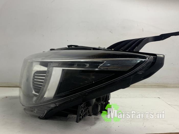 Phare gauche MG ZS EV 45 kWh - 81051110S40