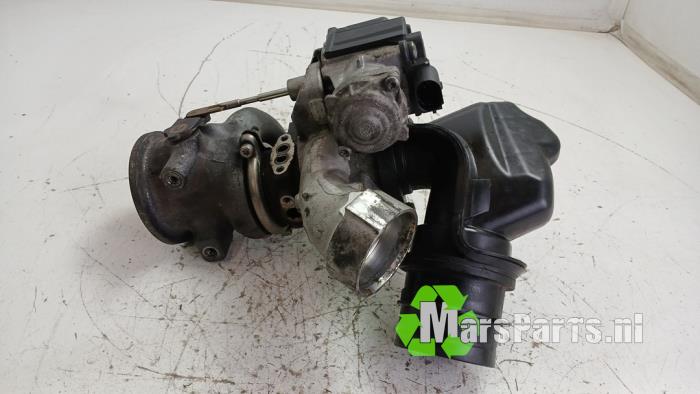 Używane Turbo Volkswagen Polo V (6R) 1.2 TSI 16V BlueMotion Technology Cena € 175,00 Procedura marży oferowane przez Autodemontagebedrijf De Mars