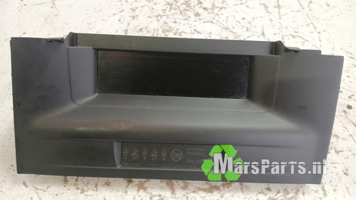 Begagnade Innerdisplay Citroen DS4 (NX) 1.6 16V VTi 120 Pris € 75,00 Marginaltabell erbjuds av Autodemontagebedrijf De Mars