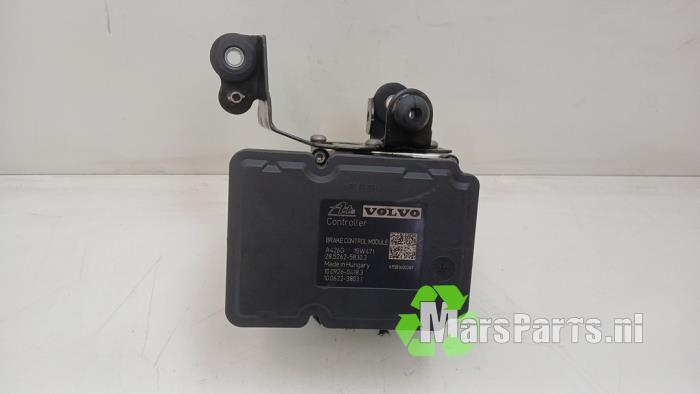 Usagé Pompe ABS Volvo V60 I (FW/GW) 2.0 D4 16V Prix € 125,00 Règlement à la marge proposé par Autodemontagebedrijf De Mars