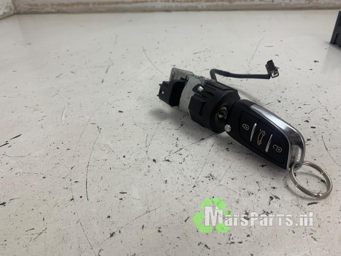 Used Ignition lock + computer Citroen DS4 (NX) 1.6 16V VTi 120 Price € 180,00 Margin scheme offered by Autodemontagebedrijf De Mars