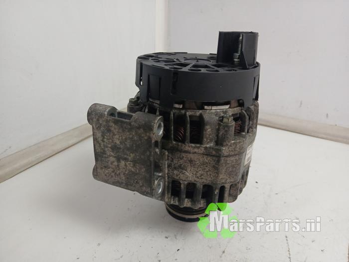 Begagnade Dynamo Opel Combo 1.3 CDTI 16V Pris € 60,00 Marginaltabell erbjuds av Autodemontagebedrijf De Mars