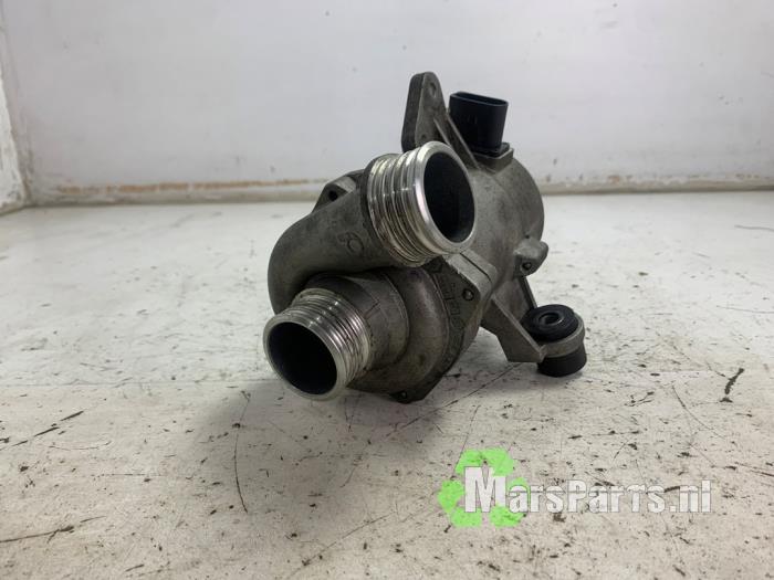 Begagnade Extra vattenpump BMW 1 serie (E87/87N) 116i 1.6 16V Pris € 100,00 Marginaltabell erbjuds av Autodemontagebedrijf De Mars