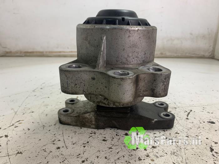 Usagé Support moteur Ford Transit Custom 2.2 TDCi 16V Prix € 40,00 Règlement à la marge proposé par Autodemontagebedrijf De Mars