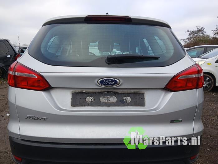 Używane Tylna klapa Ford Focus 3 Wagon 1.0 Ti-VCT EcoBoost 12V 100 Cena € 200,00 Procedura marży oferowane przez Autodemontagebedrijf De Mars