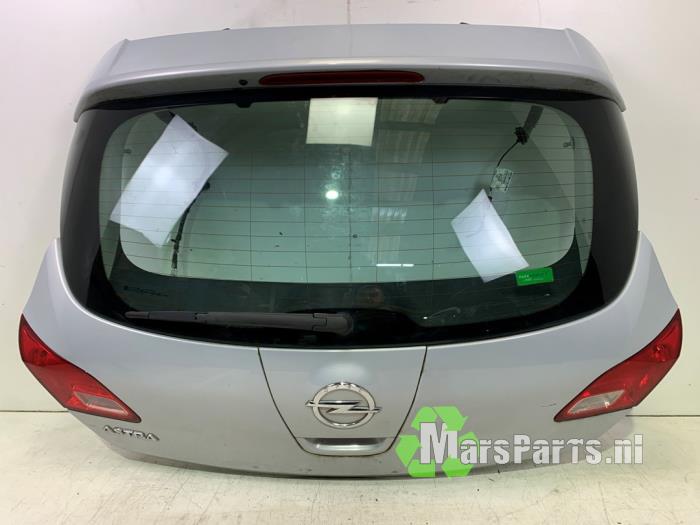 Gebrauchte Heckklappe Opel Astra J (PC6/PD6/PE6/PF6) 1.4 Turbo 16V Preis € 75,00 Margenregelung angeboten von Autodemontagebedrijf De Mars