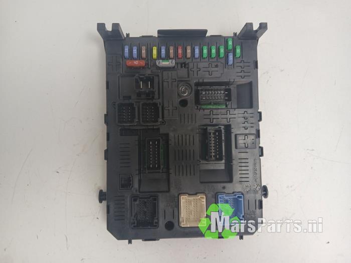 Used Body control computer Peugeot Partner (GC/GF/GG/GJ/GK) 1.6 BlueHDi 100 Price € 125,00 Margin scheme offered by Autodemontagebedrijf De Mars