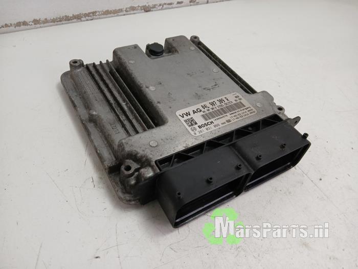Used Engine management computer Volkswagen Golf VII Variant (AUVV) 2.0 TDI 150 16V Price € 100,00 Margin scheme offered by Autodemontagebedrijf De Mars
