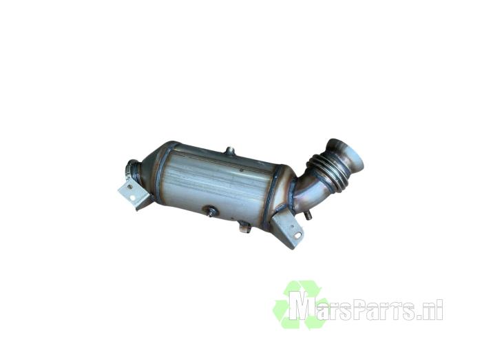 Overhauled Particulate filter Mercedes E (W212) E-200 CDI 16V BlueEfficiency,BlueTEC Price on request offered by Autodemontagebedrijf De Mars