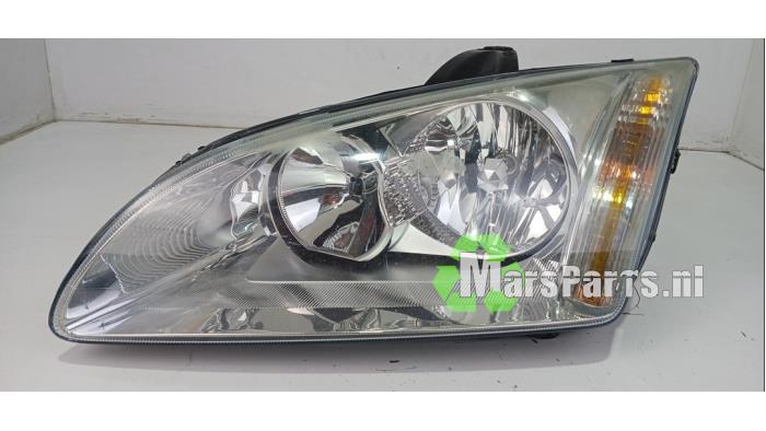 Gebrauchte Scheinwerfer links Ford Focus 2 Preis € 35,00 Margenregelung angeboten von Autodemontagebedrijf De Mars