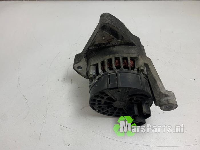Begagnade Dynamo Fiat Panda (169) 1.2 Fire Pris € 40,00 Marginaltabell erbjuds av Autodemontagebedrijf De Mars