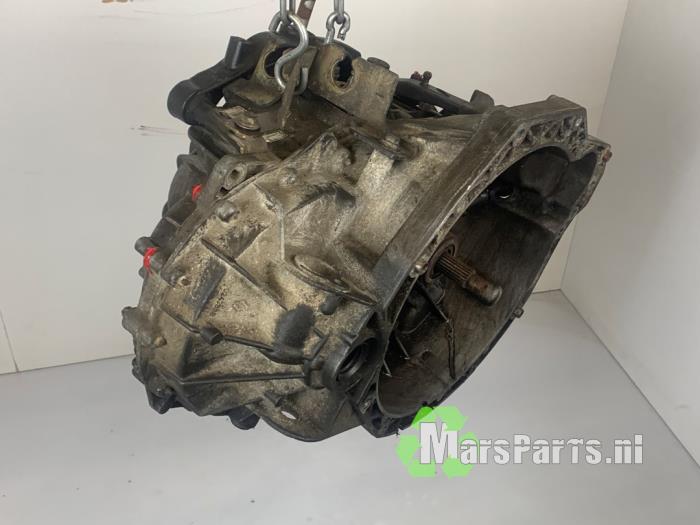 Usagé Boîte de vitesse Renault Master II (JD) 2.5 dCi 115 Prix € 595,00 Règlement à la marge proposé par Autodemontagebedrijf De Mars