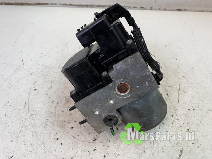 Usagé Bloc ABS Fiat Multipla (186) 1.6 16V 100 SX,ELX Prix € 70,00 Règlement à la marge proposé par Autodemontagebedrijf De Mars