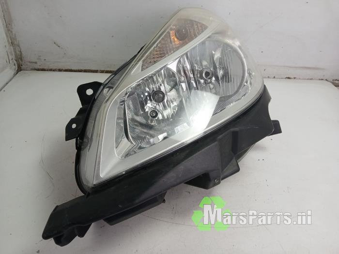 Gebrauchte Scheinwerfer links Renault Clio III (BR/CR) 1.2 16V 75 Preis € 45,00 Margenregelung angeboten von Autodemontagebedrijf De Mars