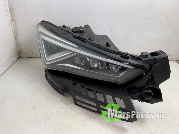 Używane Reflektor prawy Seat Tarraco 2.0 TDI 150 16V Cena € 400,00 Procedura marży oferowane przez Autodemontagebedrijf De Mars