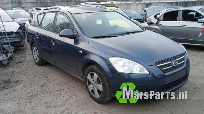 Usagé Faux châssis Kia Cee'd Sporty Wagon (EDF) 1.4 16V Prix € 150,00 Règlement à la marge proposé par Autodemontagebedrijf De Mars